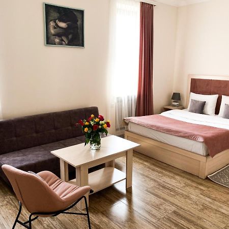 Alex Hotel エレバン エクステリア 写真