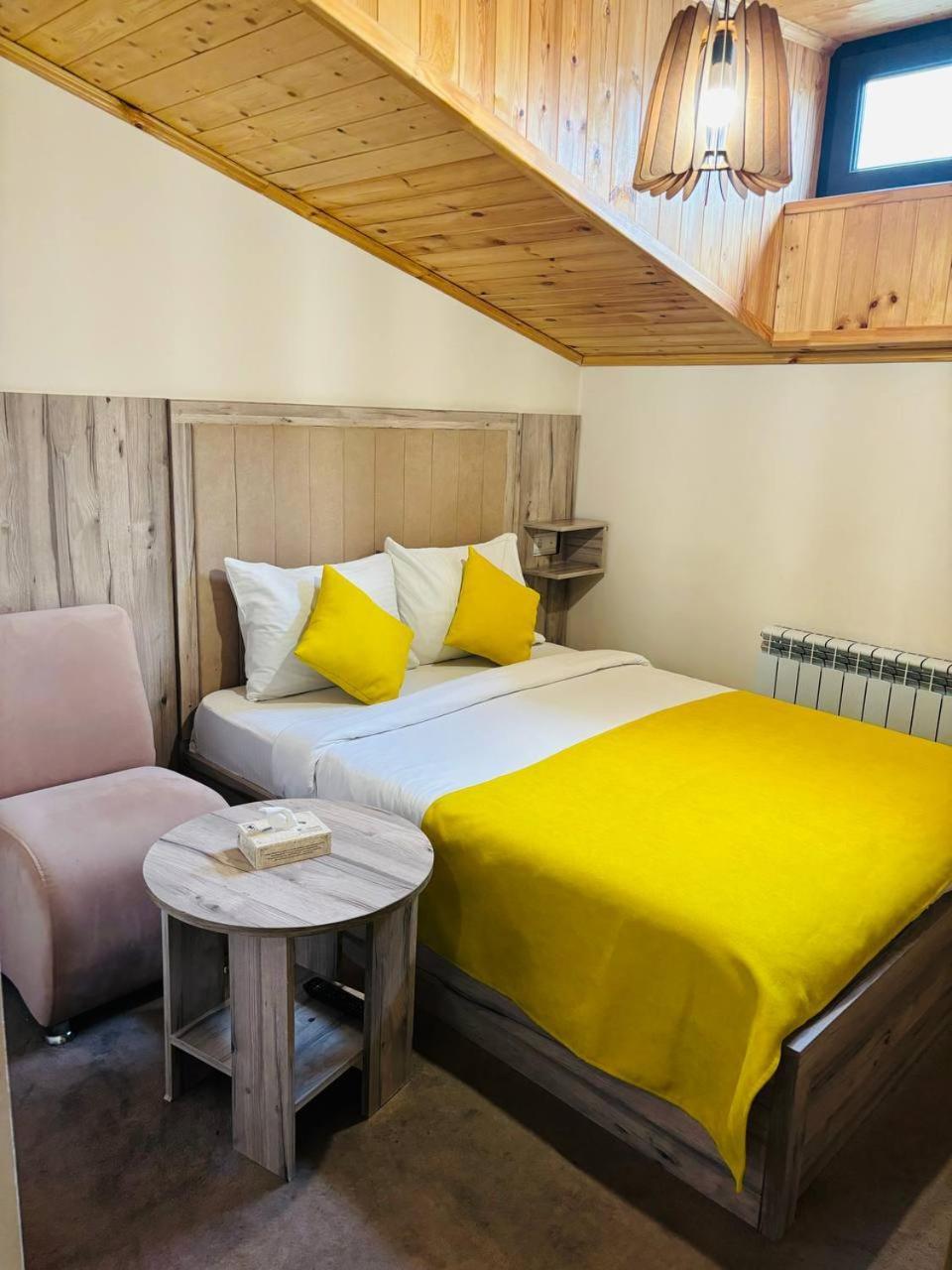 Alex Hotel エレバン エクステリア 写真