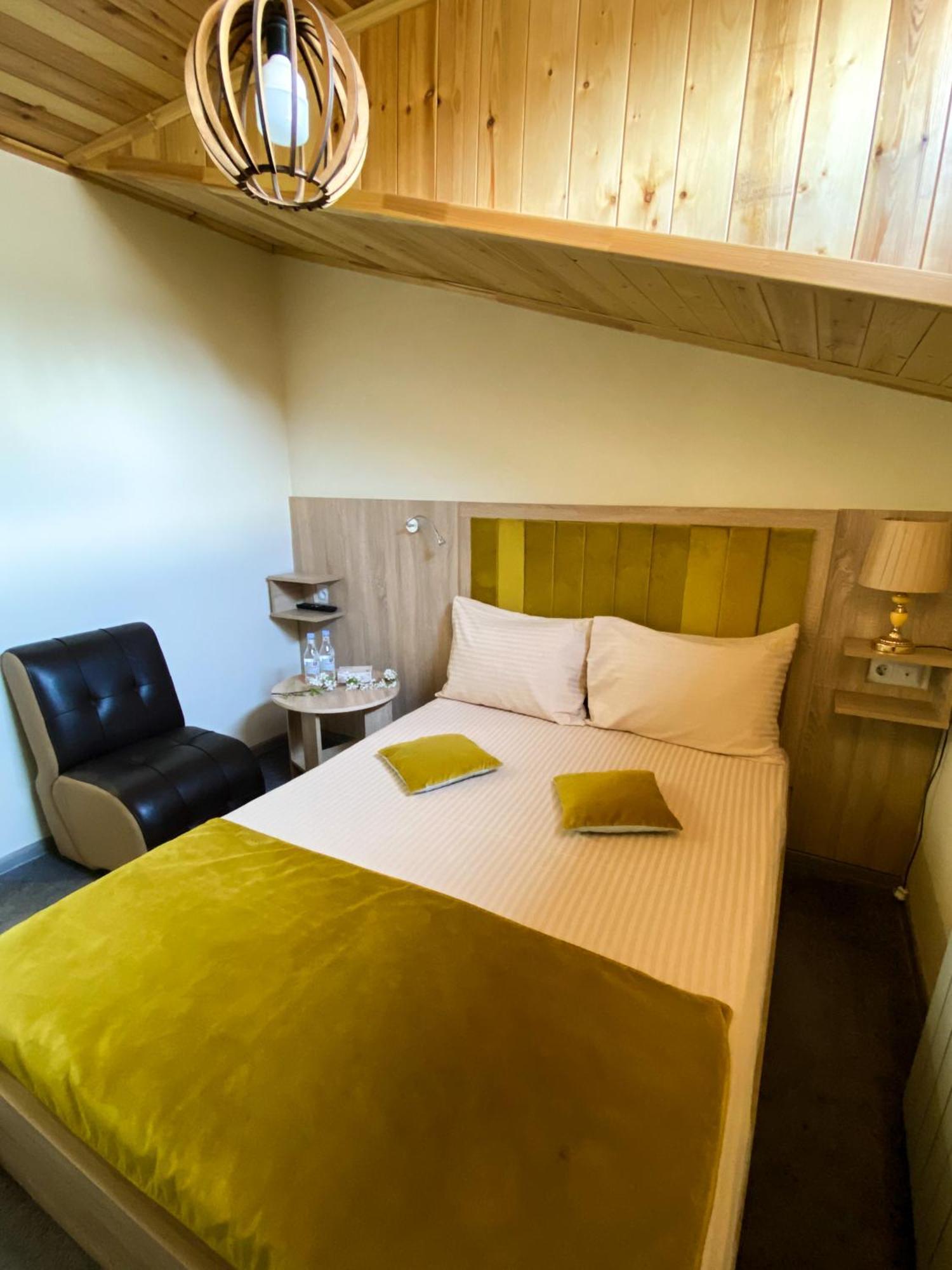 Alex Hotel エレバン 部屋 写真