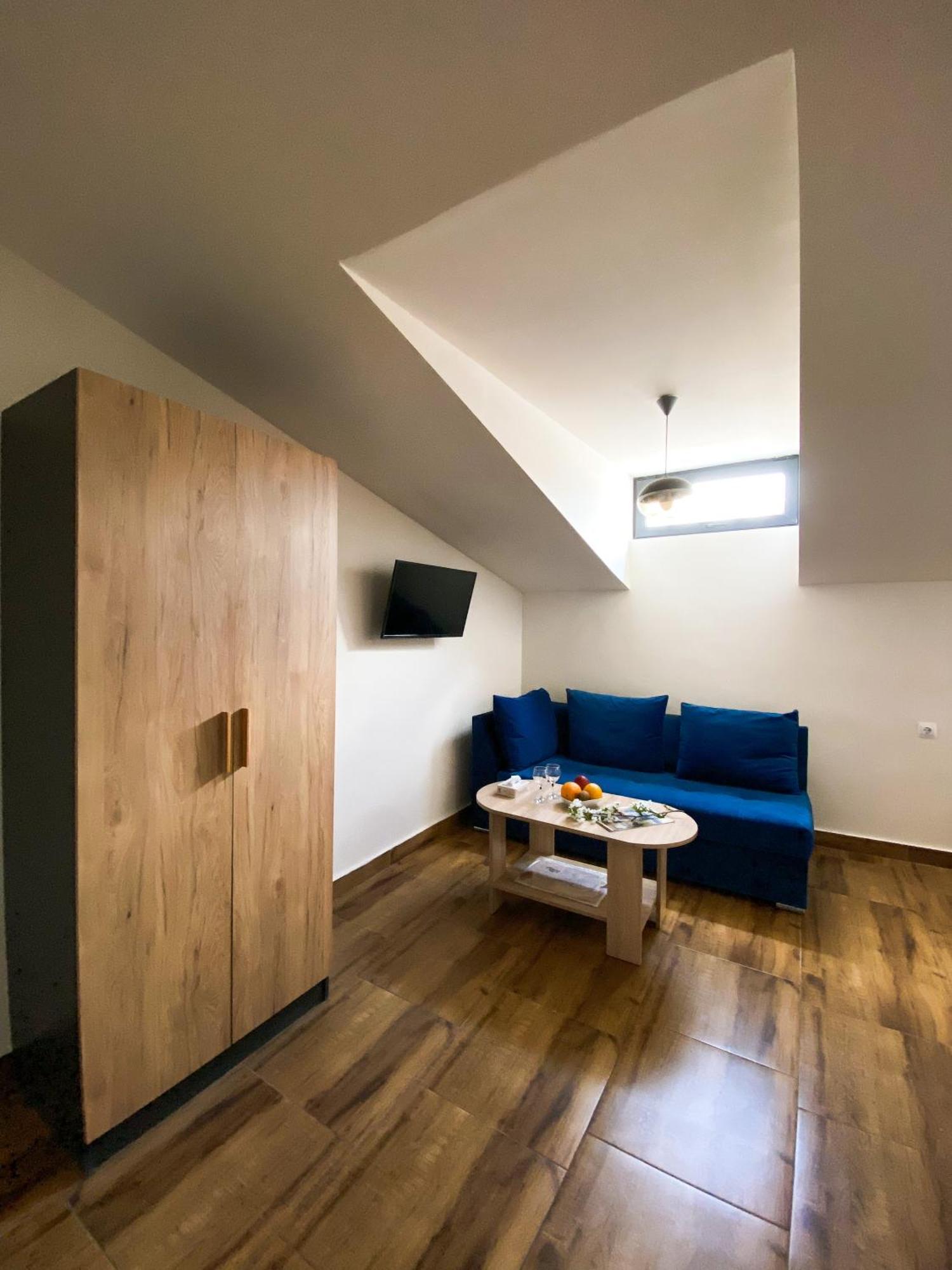 Alex Hotel エレバン 部屋 写真