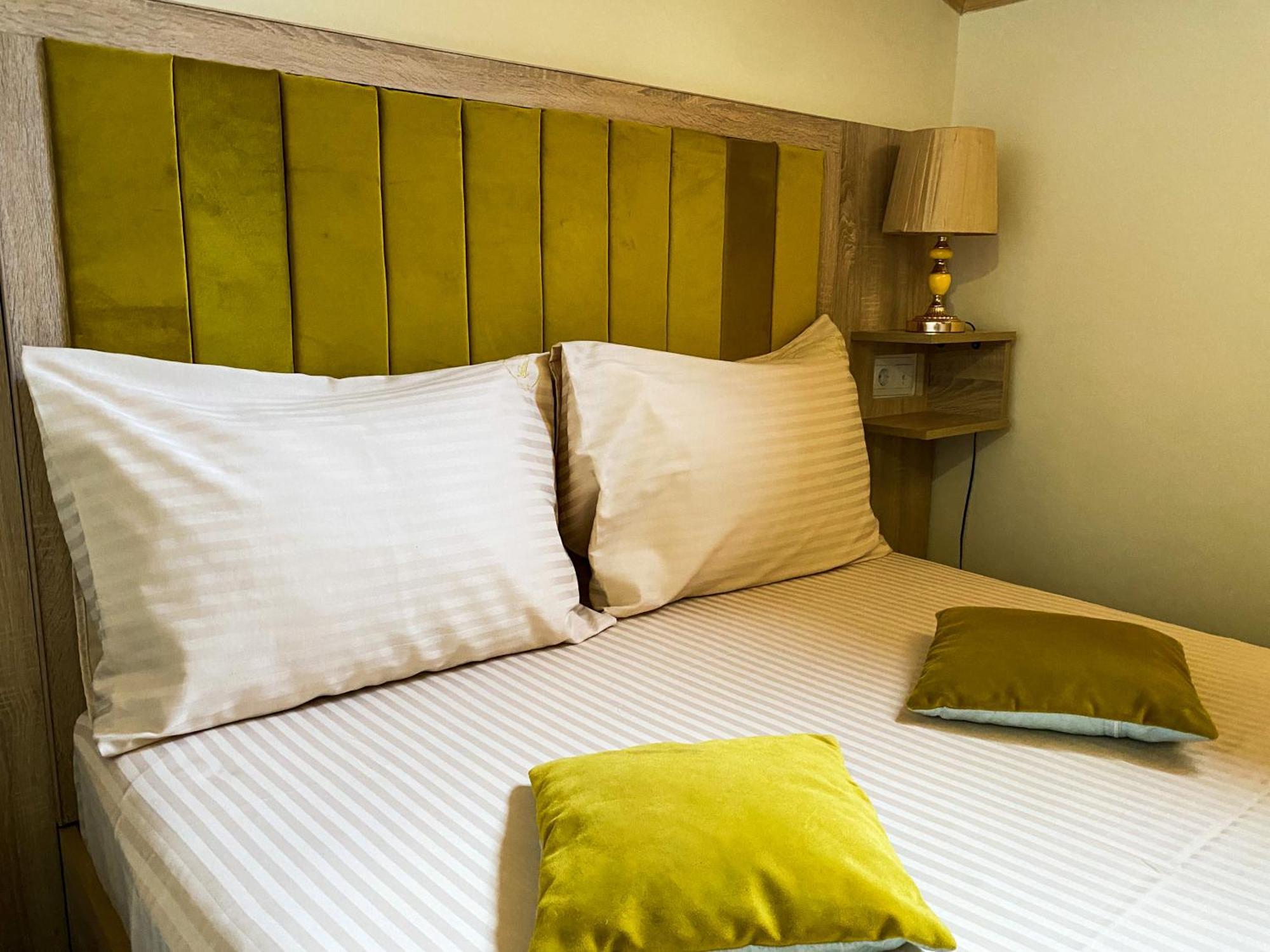 Alex Hotel エレバン エクステリア 写真