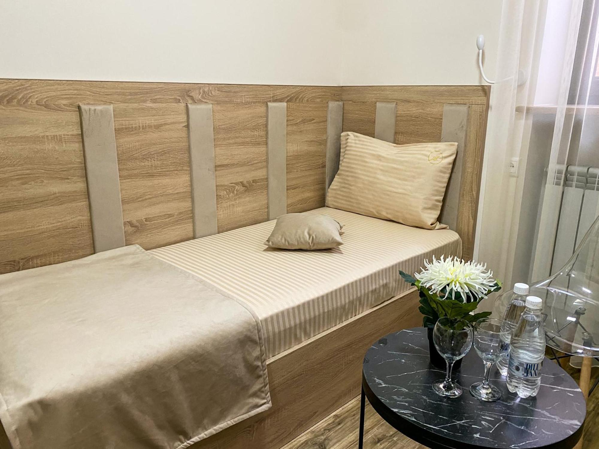 Alex Hotel エレバン 部屋 写真
