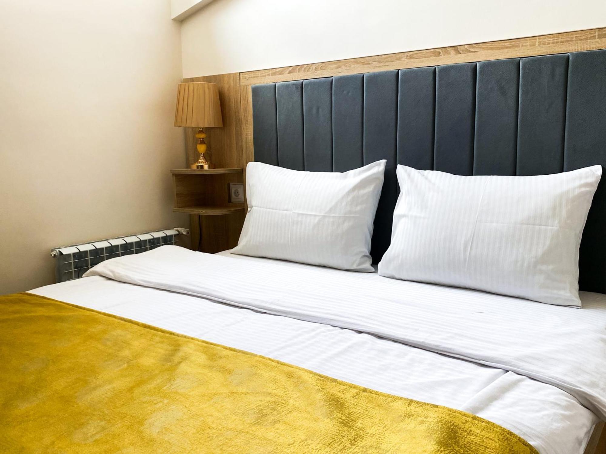 Alex Hotel エレバン 部屋 写真